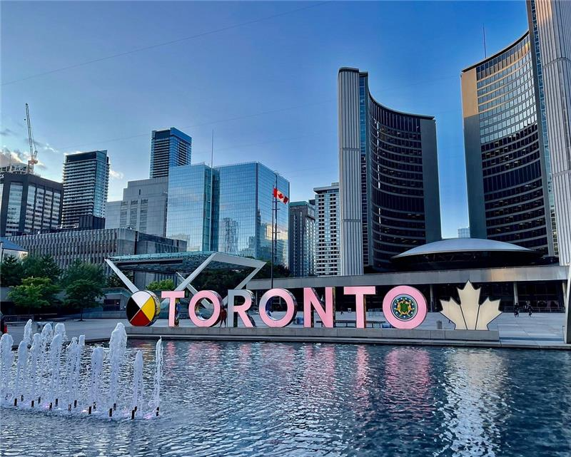 Toronto skyline with CN Tower and Lake Ontario